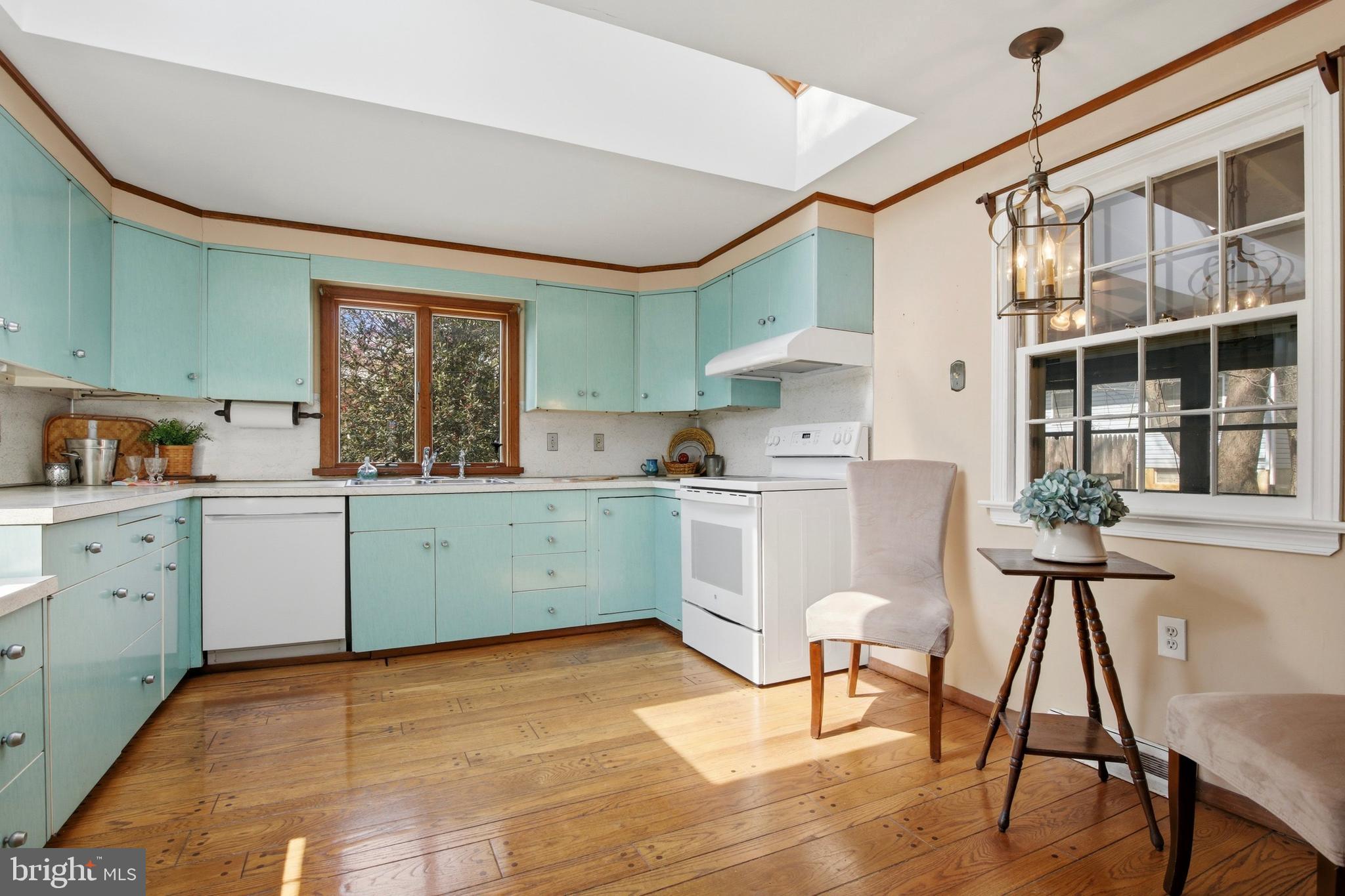 SHOEMAKER VIL - Residential