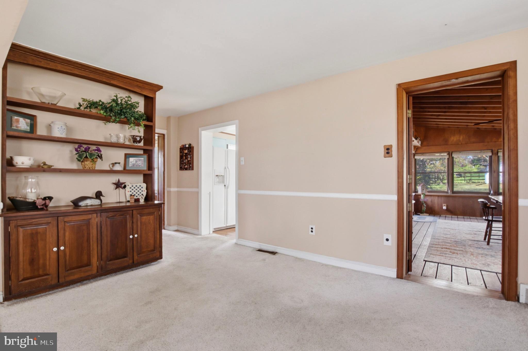 SHOEMAKER VIL - Residential