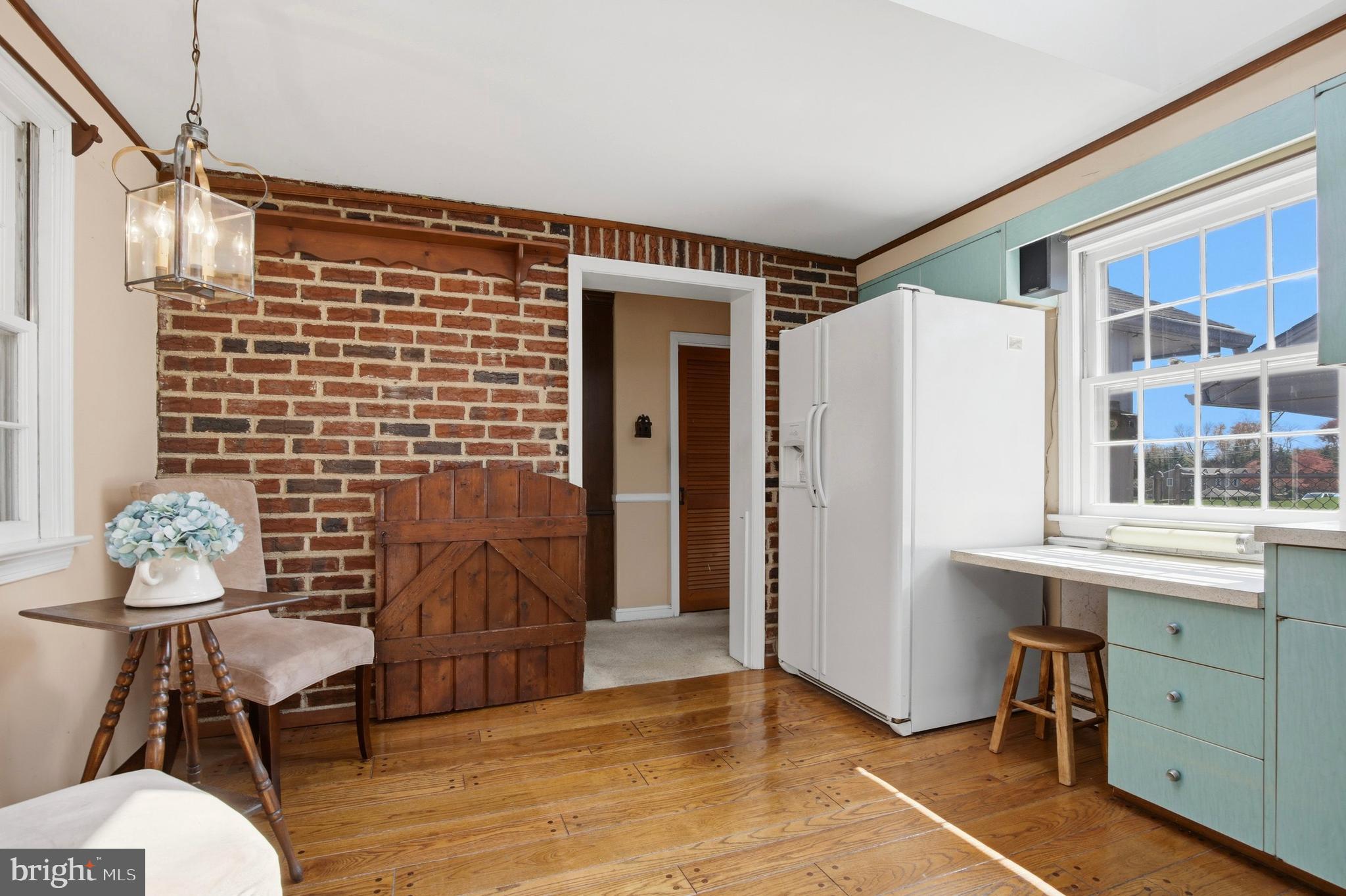 SHOEMAKER VIL - Residential