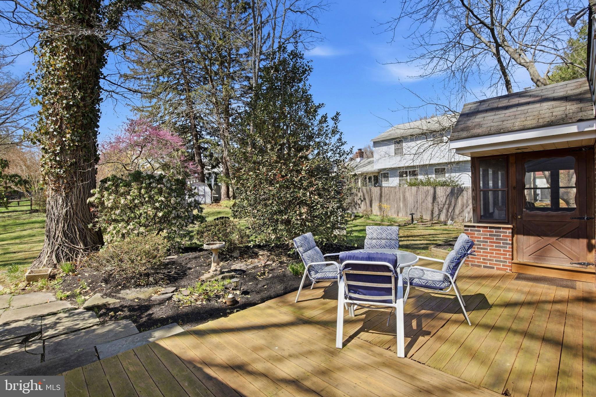 SHOEMAKER VIL - Residential