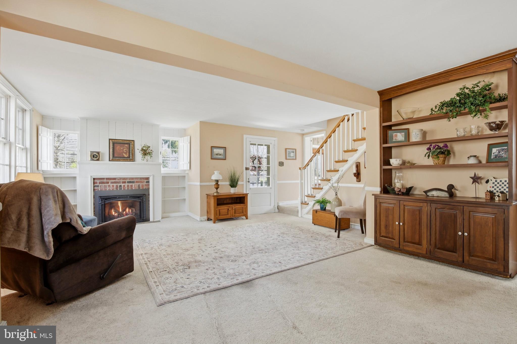 SHOEMAKER VIL - Residential