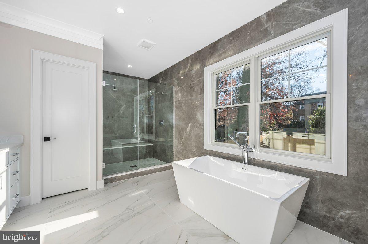 ROCK CREEK FOREST - Residential