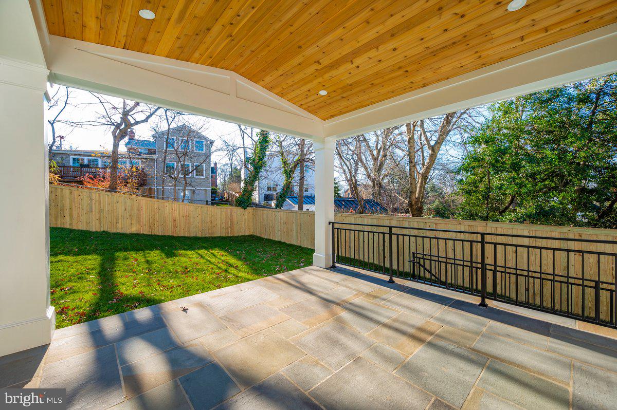 ROCK CREEK FOREST - Residential