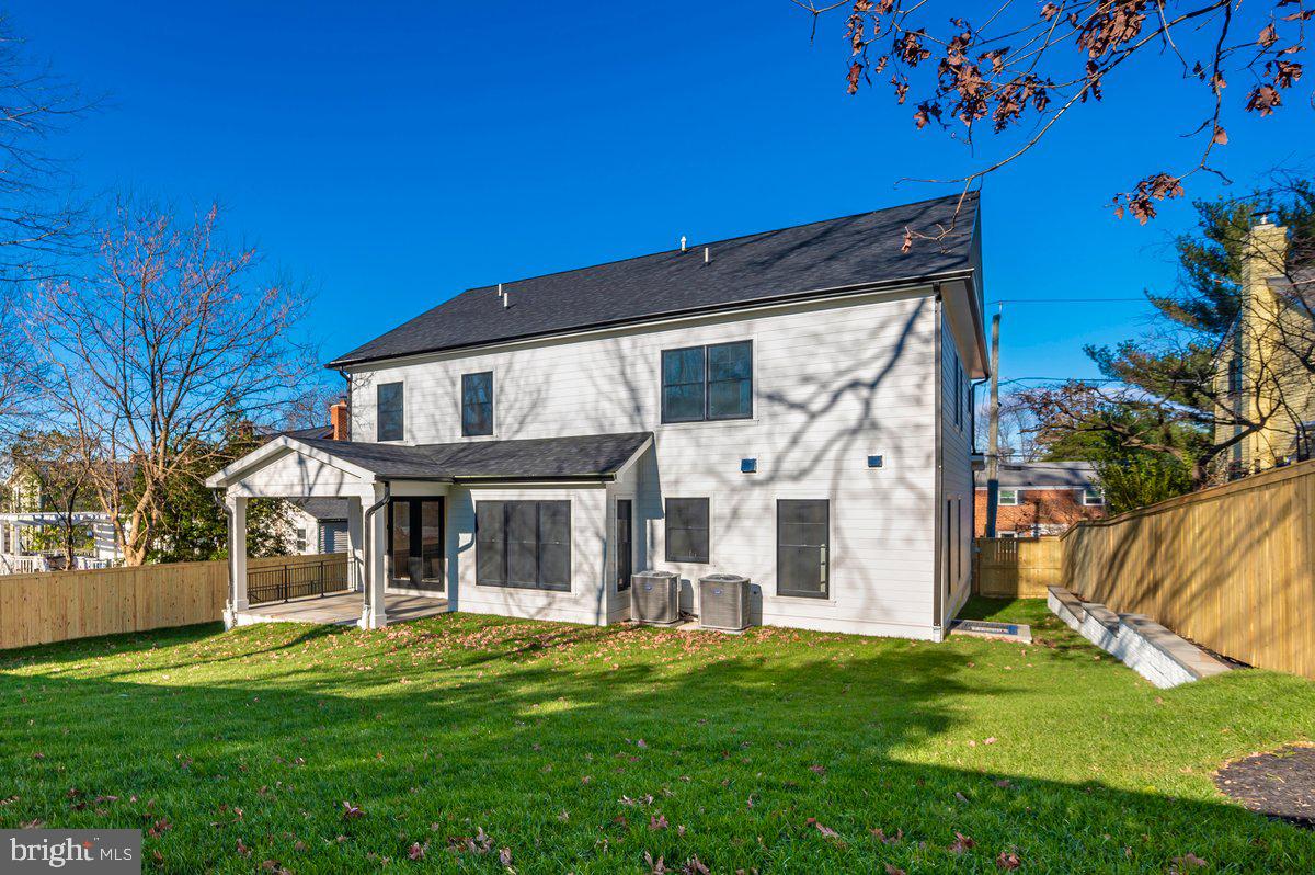 ROCK CREEK FOREST - Residential