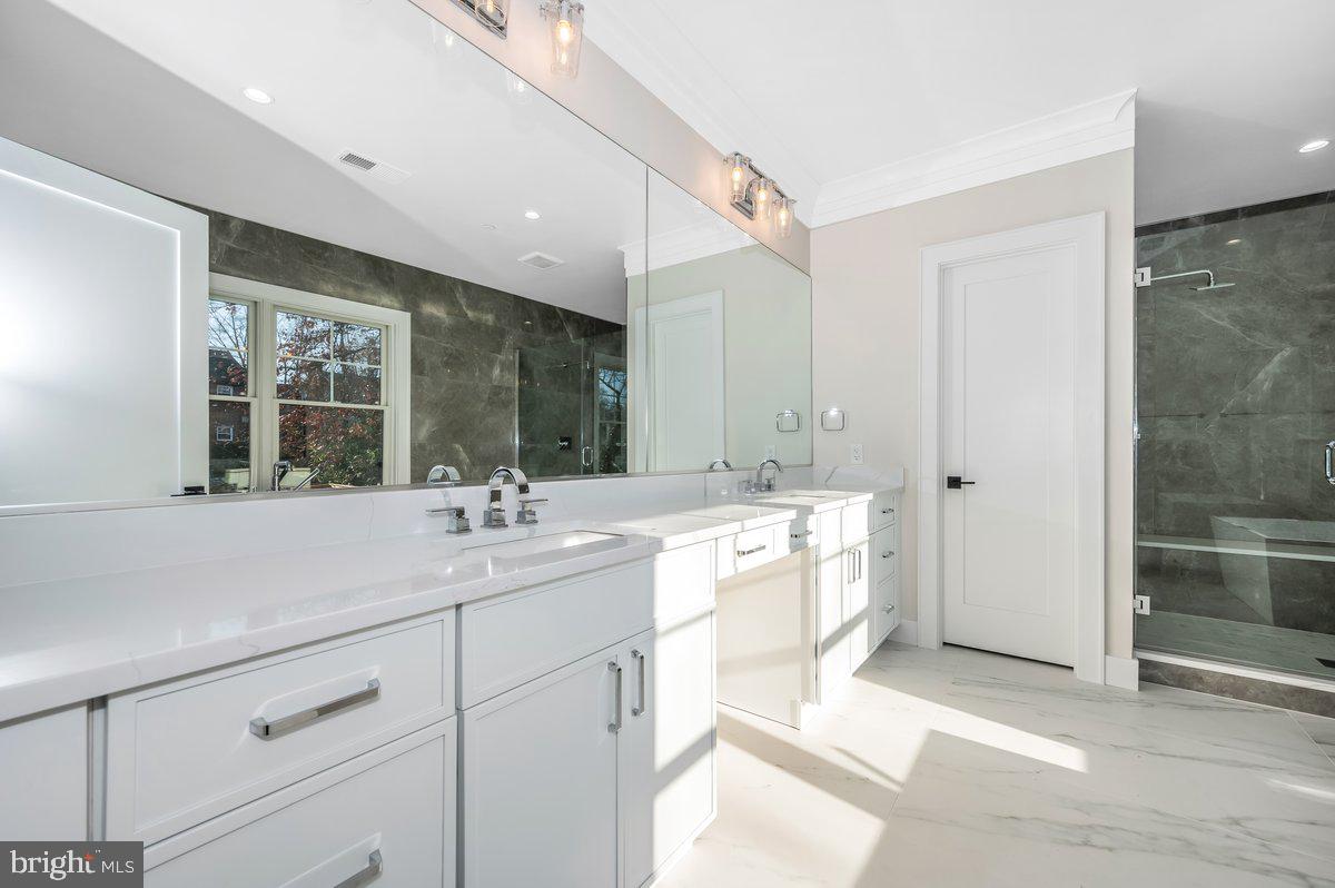 ROCK CREEK FOREST - Residential