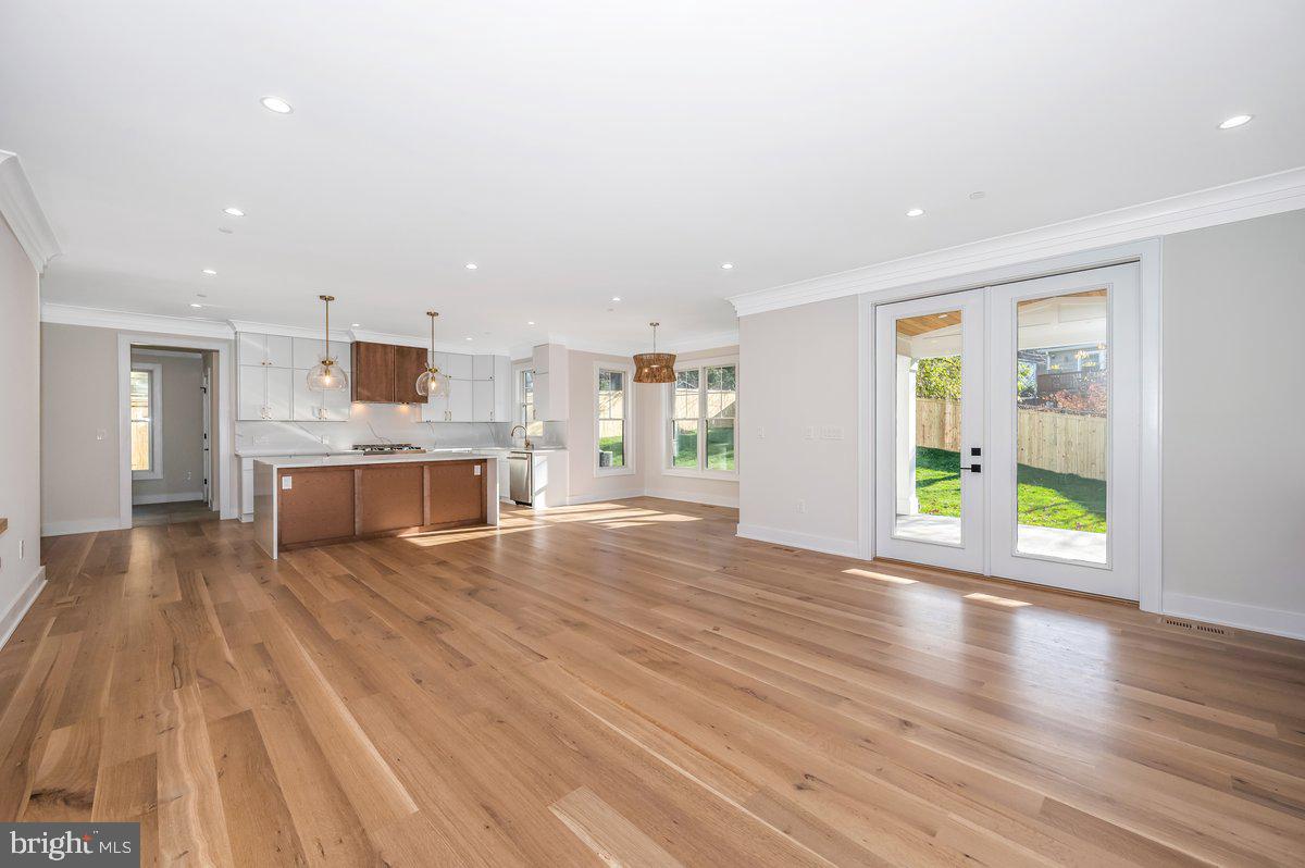 ROCK CREEK FOREST - Residential