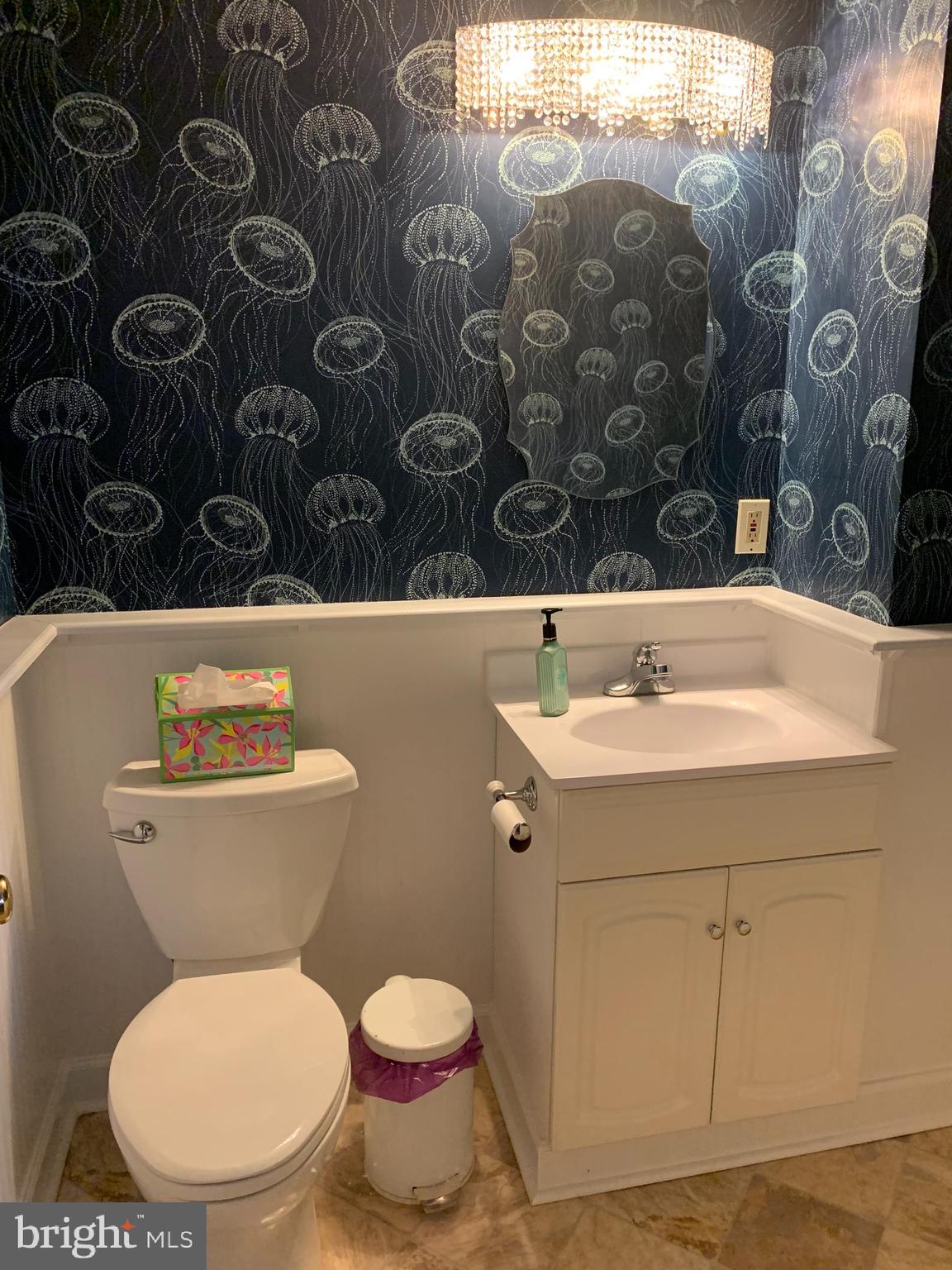 WOODLAND BEACH - Residential