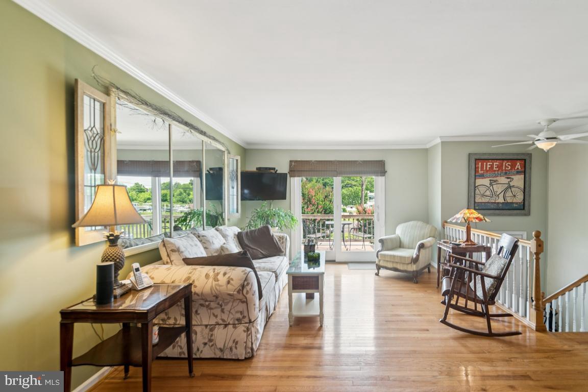 831 SHORE DRIVE
