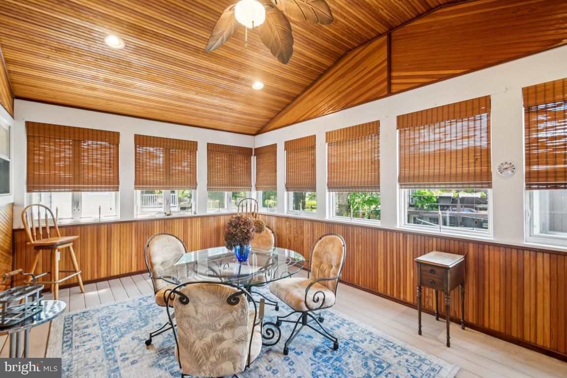 831 SHORE DRIVE