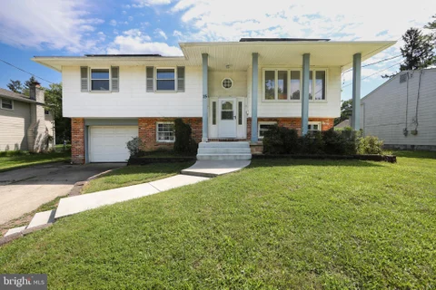 15 Knollwood Drive, Cherry Hill, NJ MLS: NJCD2125392