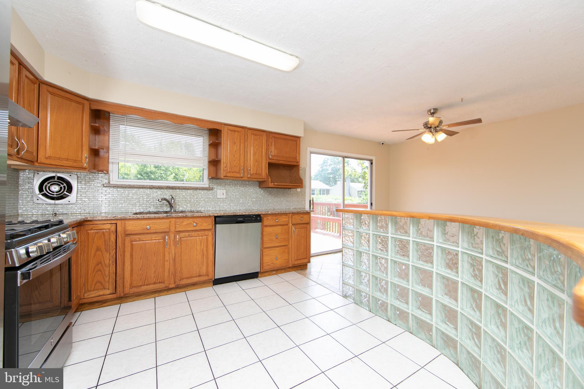 15 KNOLLWOOD DRIVE