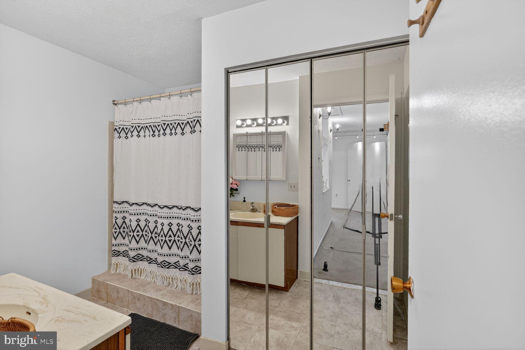 VILLAGE OF KINGS CONTRIVANCE - Residential