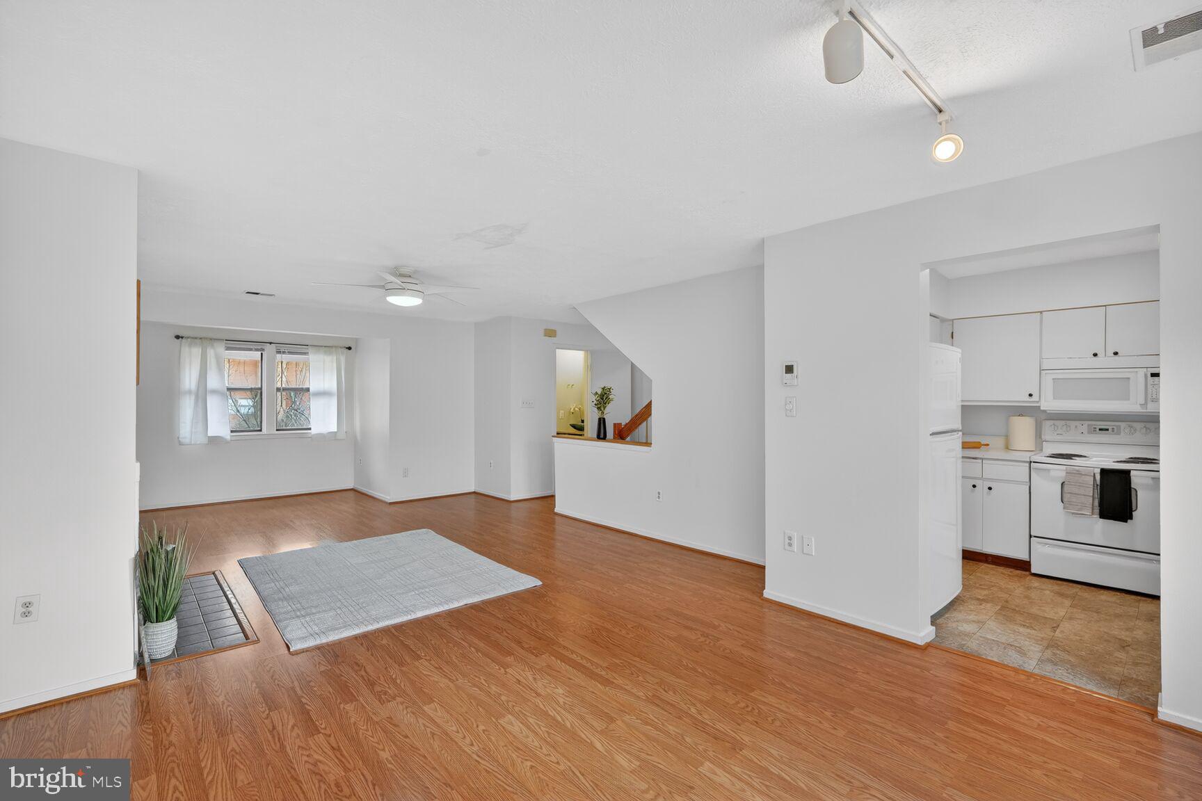 VILLAGE OF KINGS CONTRIVANCE - Residential