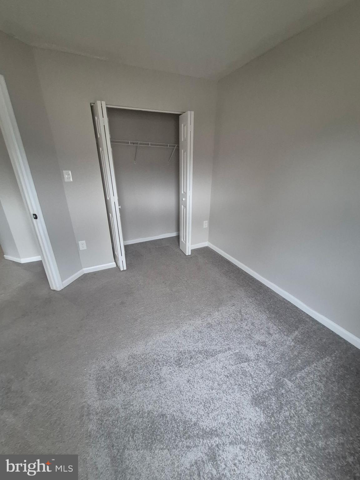 GUNNERS LAKE VILLAGE - Residential