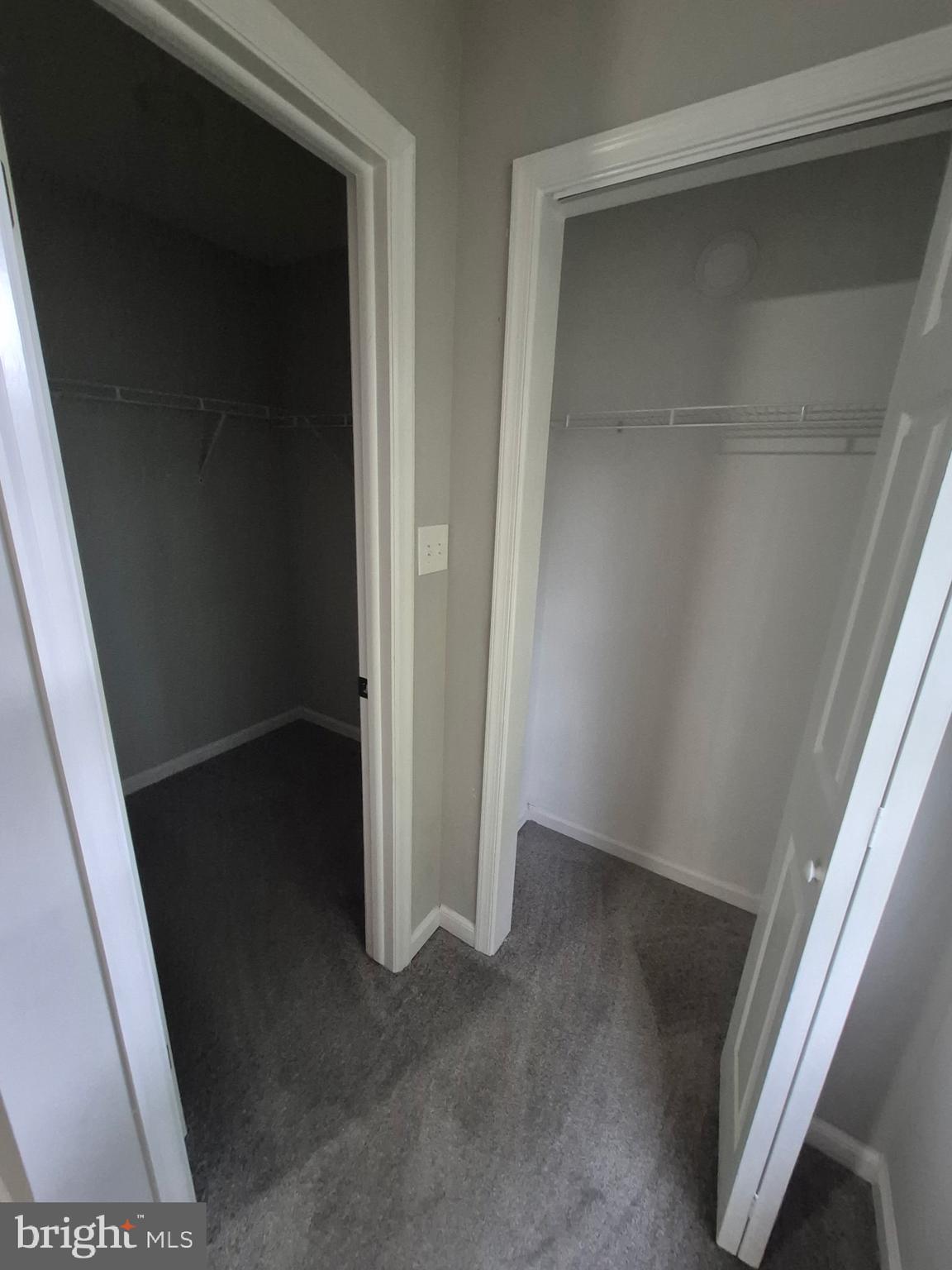 GUNNERS LAKE VILLAGE - Residential