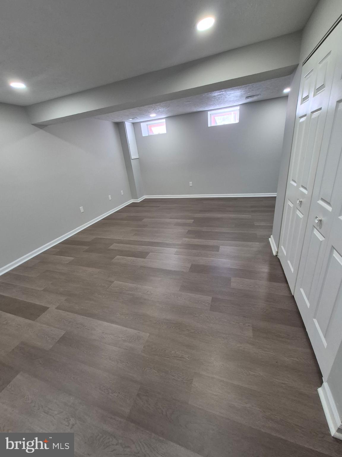 GUNNERS LAKE VILLAGE - Residential