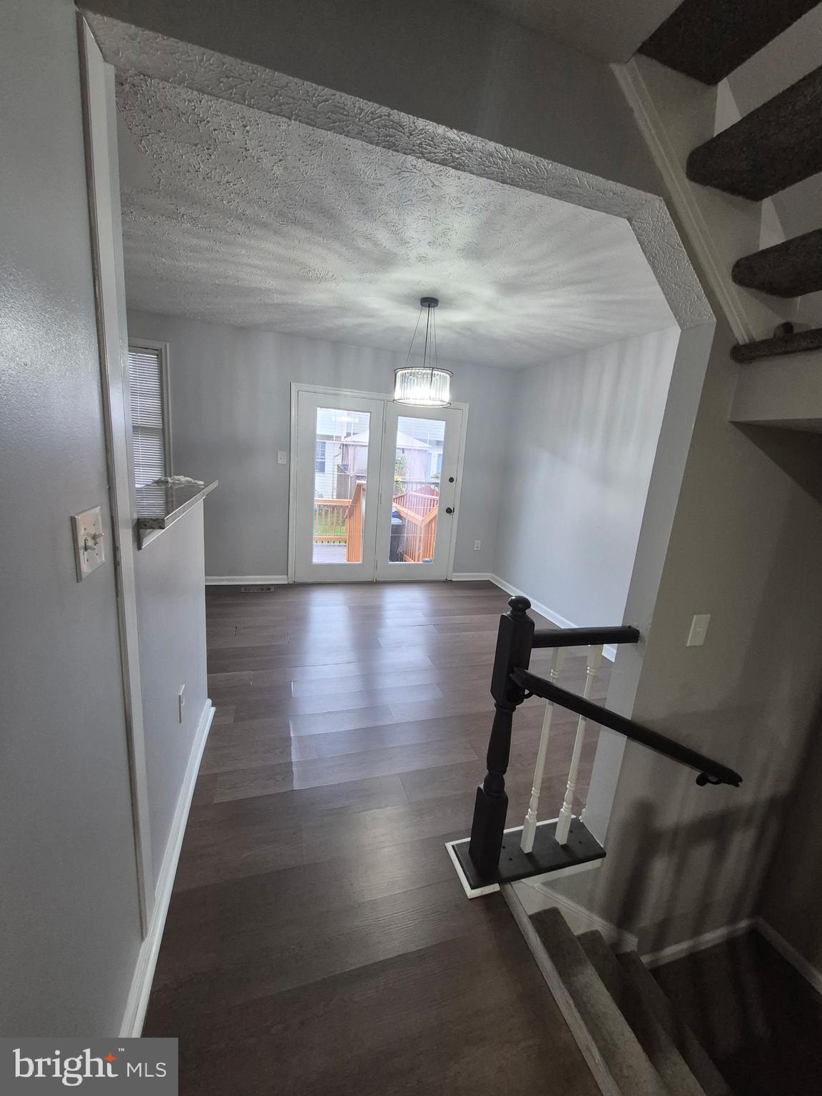 GUNNERS LAKE VILLAGE - Residential