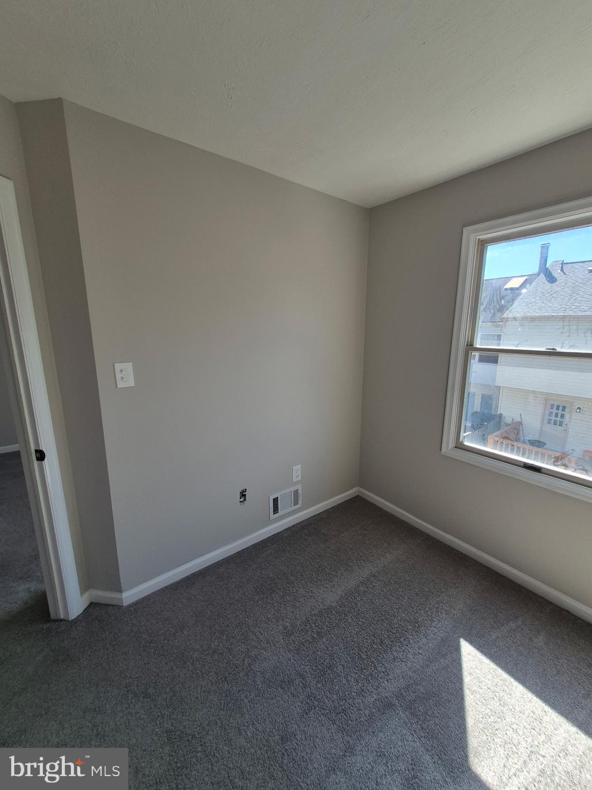 GUNNERS LAKE VILLAGE - Residential