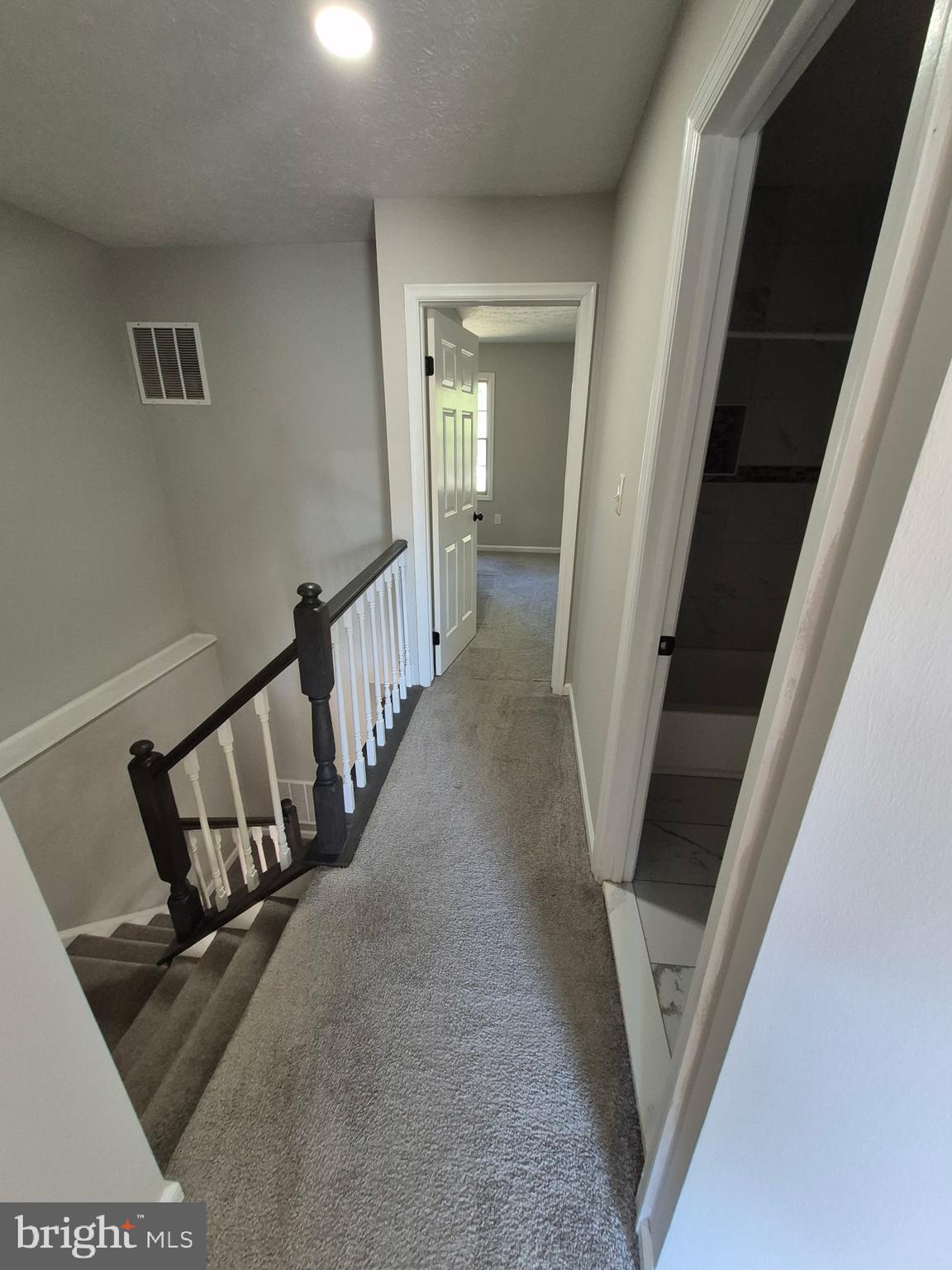 GUNNERS LAKE VILLAGE - Residential