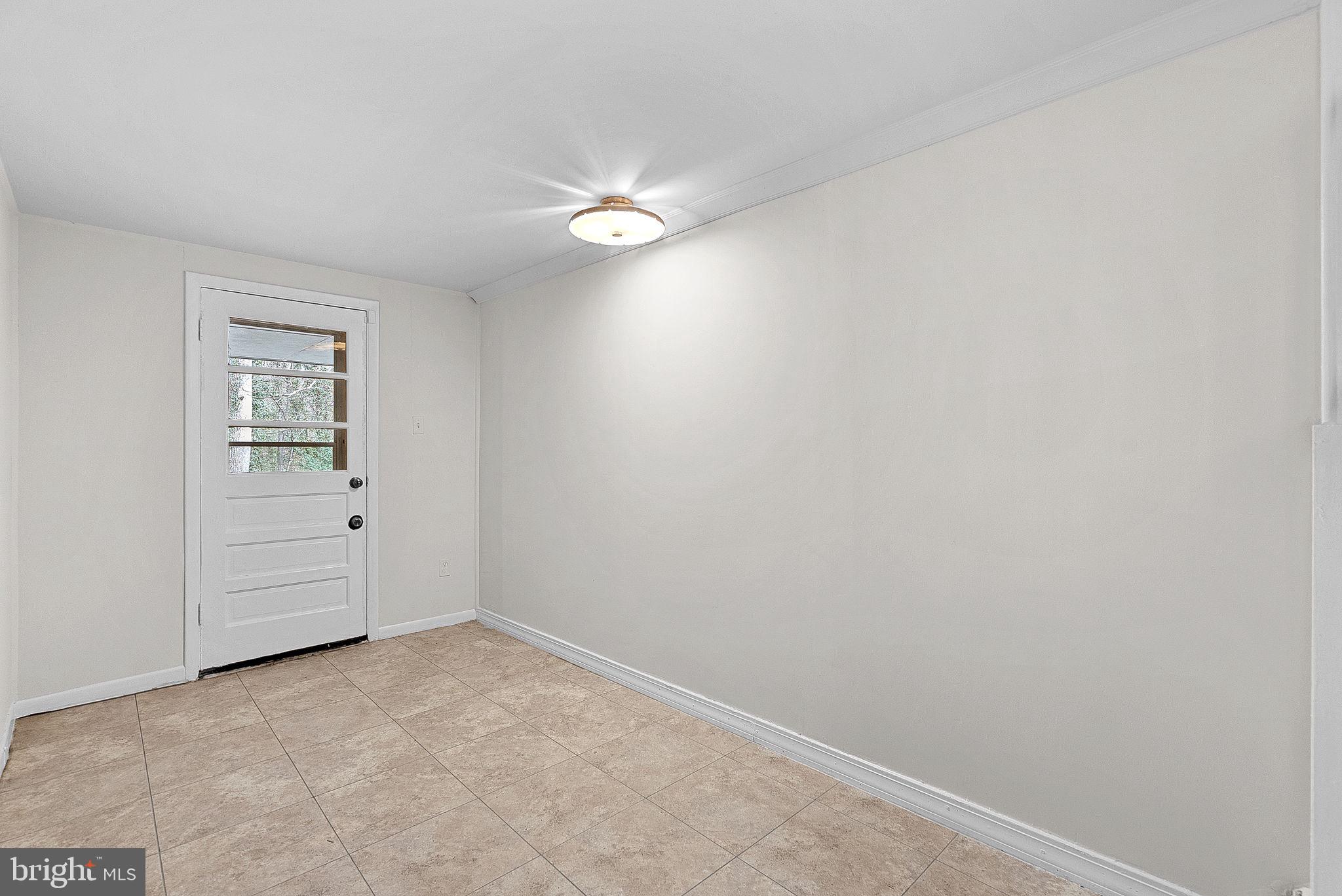 RIDGE MANOR - Residential