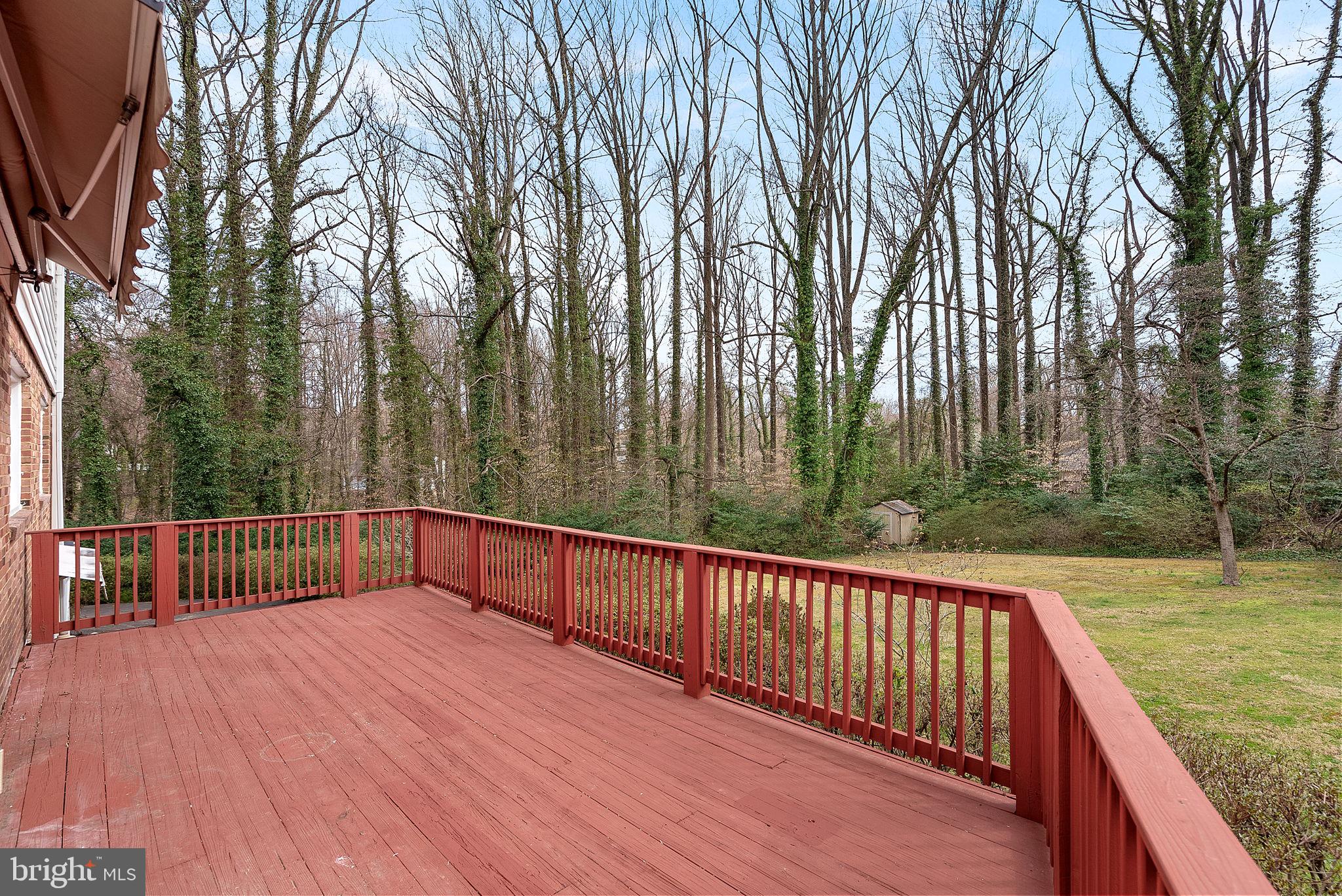 RIDGE MANOR - Residential