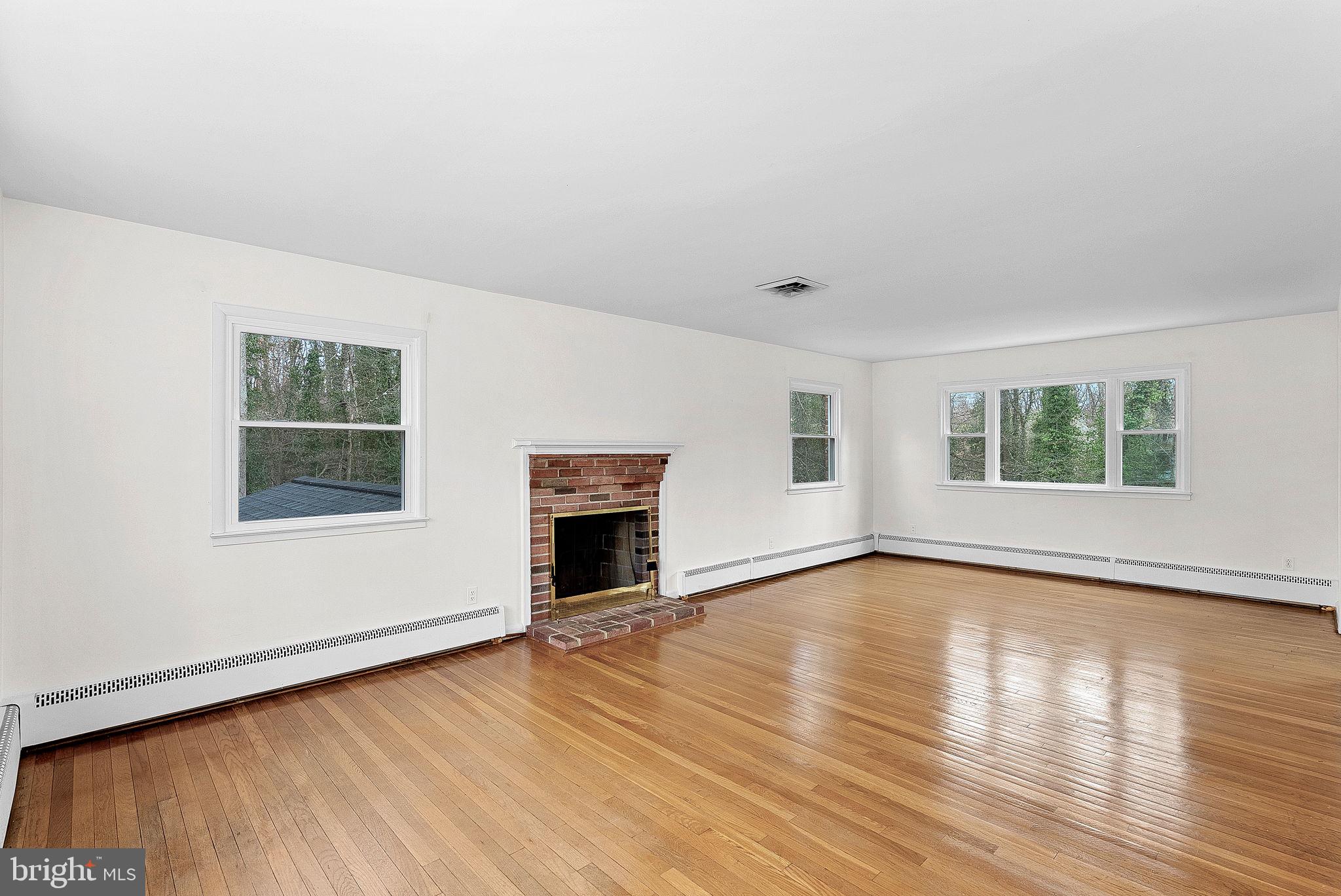 RIDGE MANOR - Residential