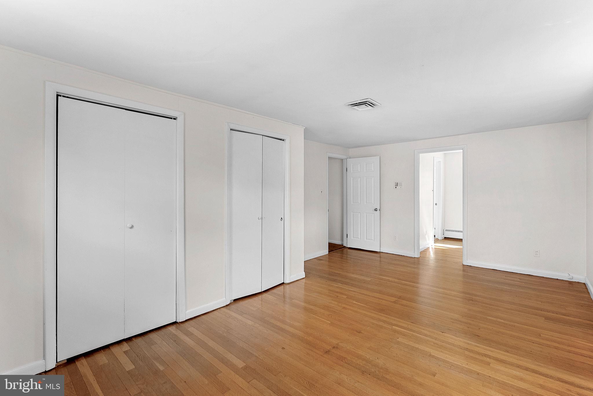 RIDGE MANOR - Residential