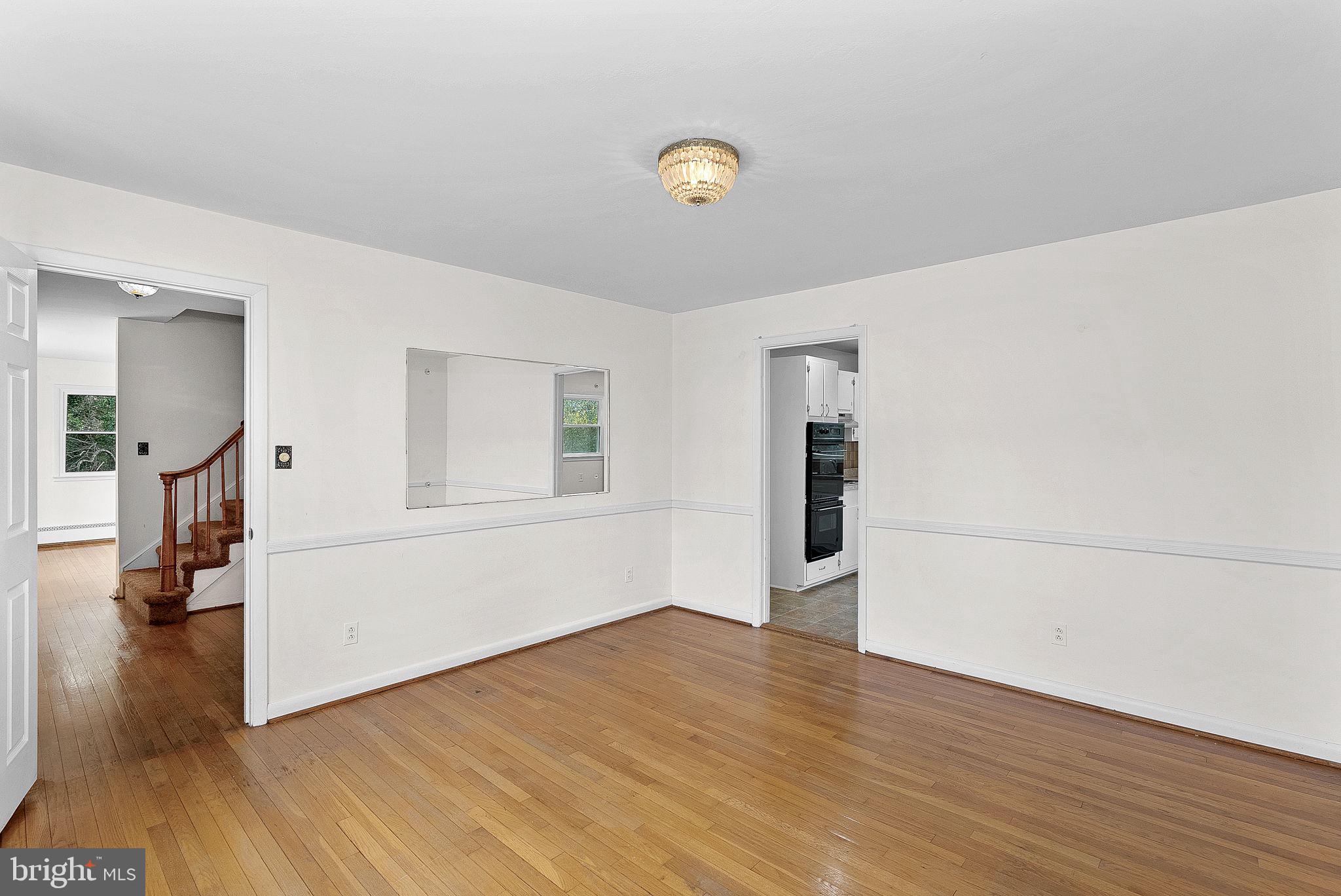 RIDGE MANOR - Residential