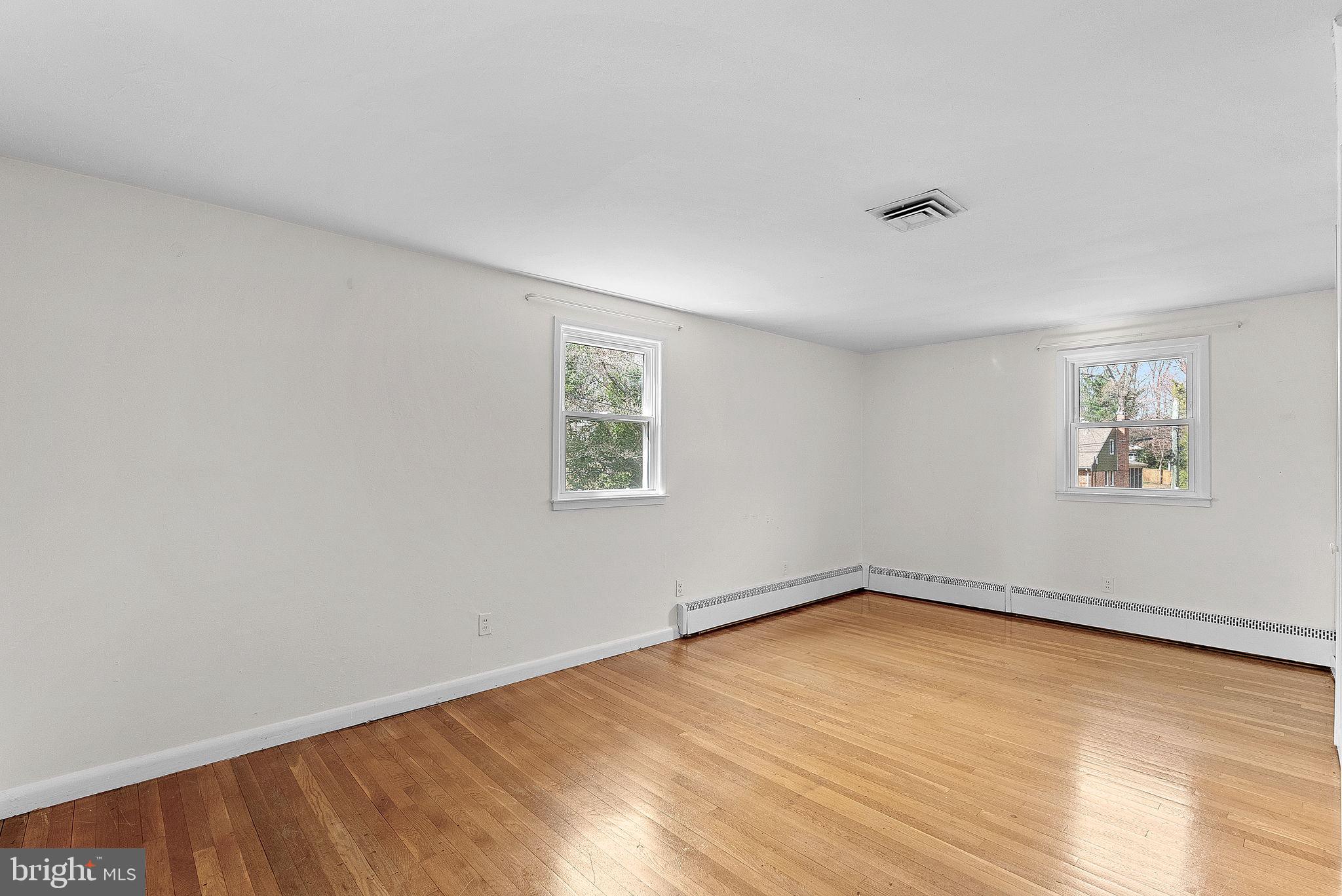 RIDGE MANOR - Residential