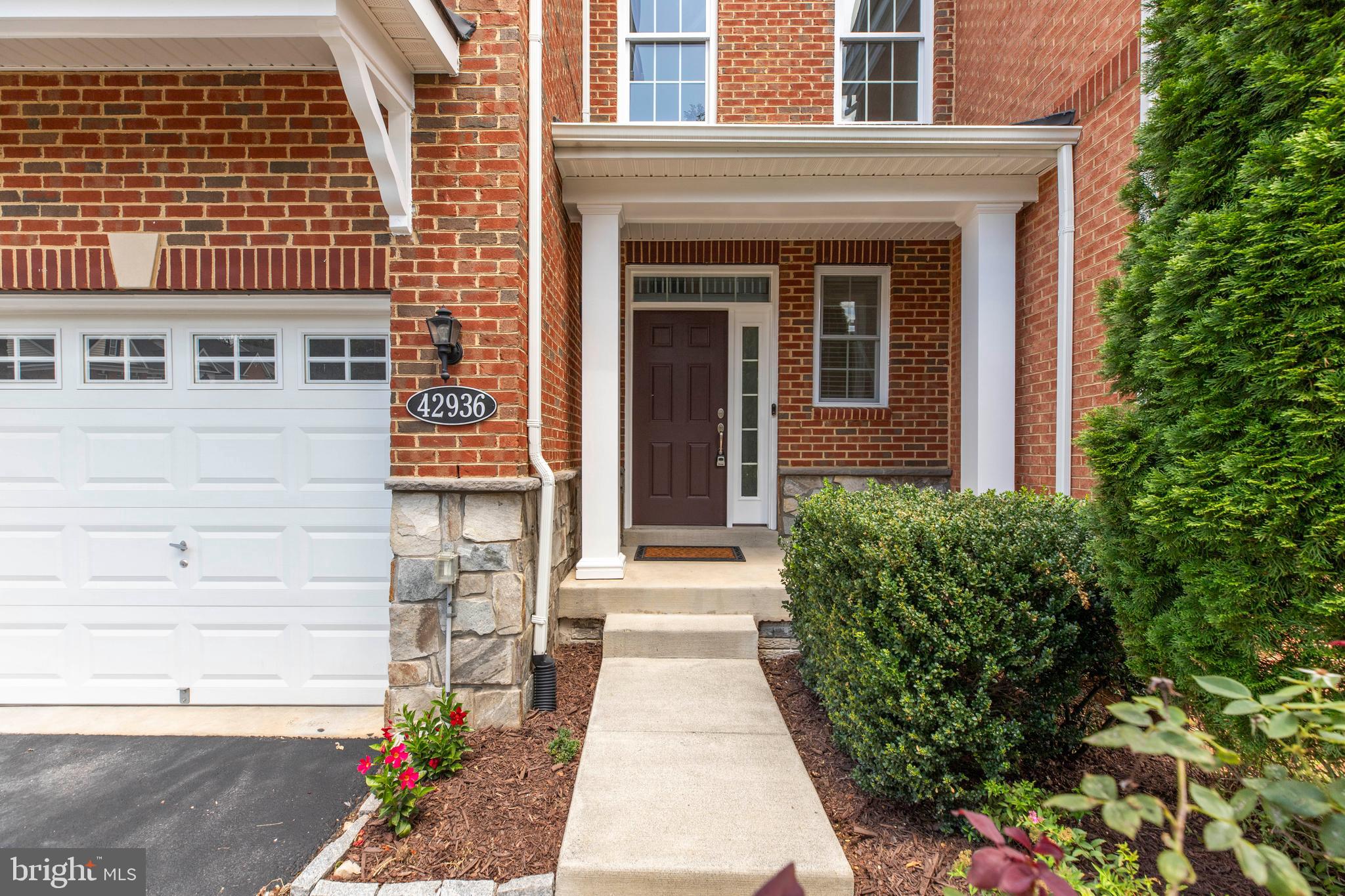 42936 COURTLAND CHASE SQUARE