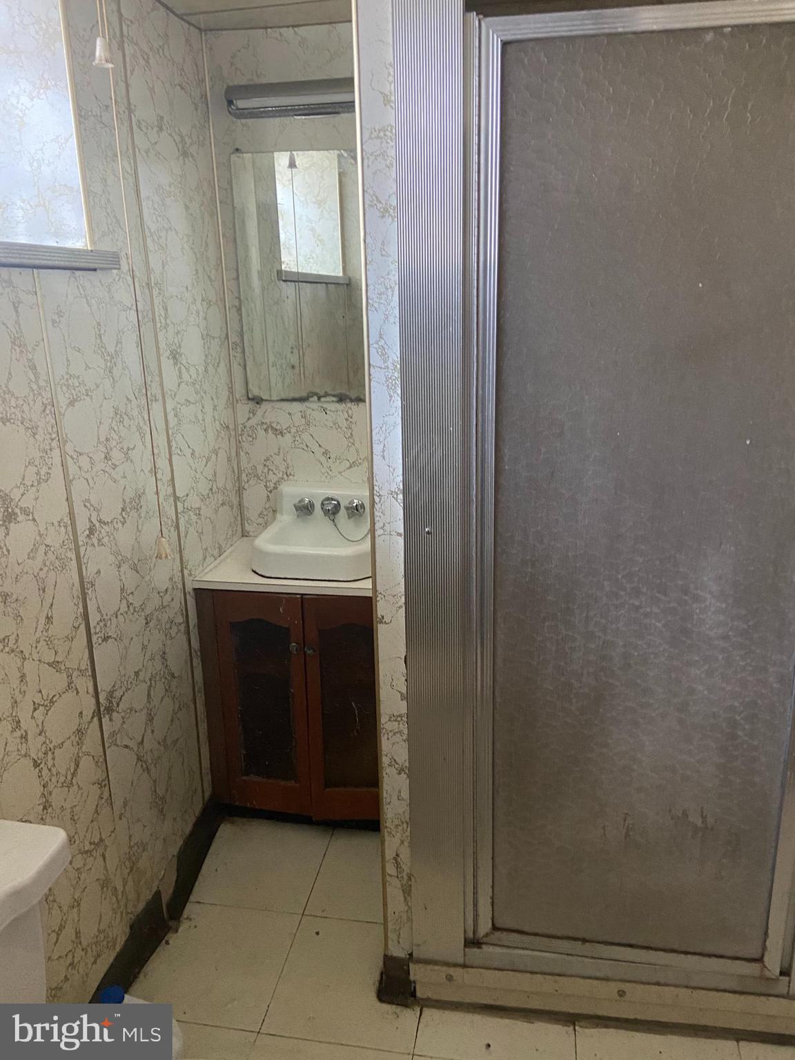 PHILADELPHIA (NORTHEAST) - Residential