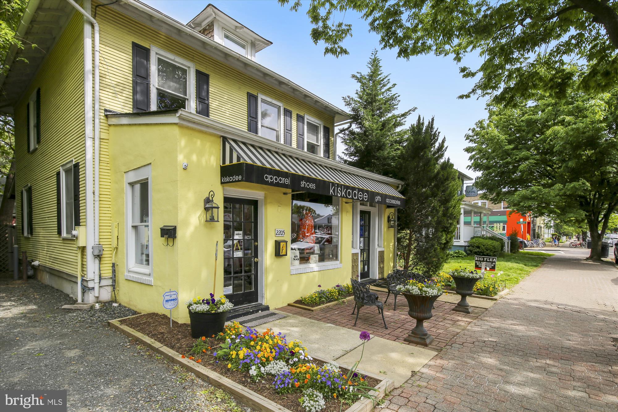 AUBURN VILLAGE - Residential Lease