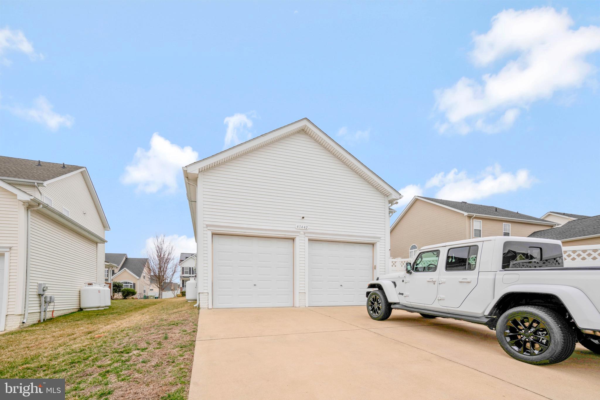 LEONARDS GRANT - Residential