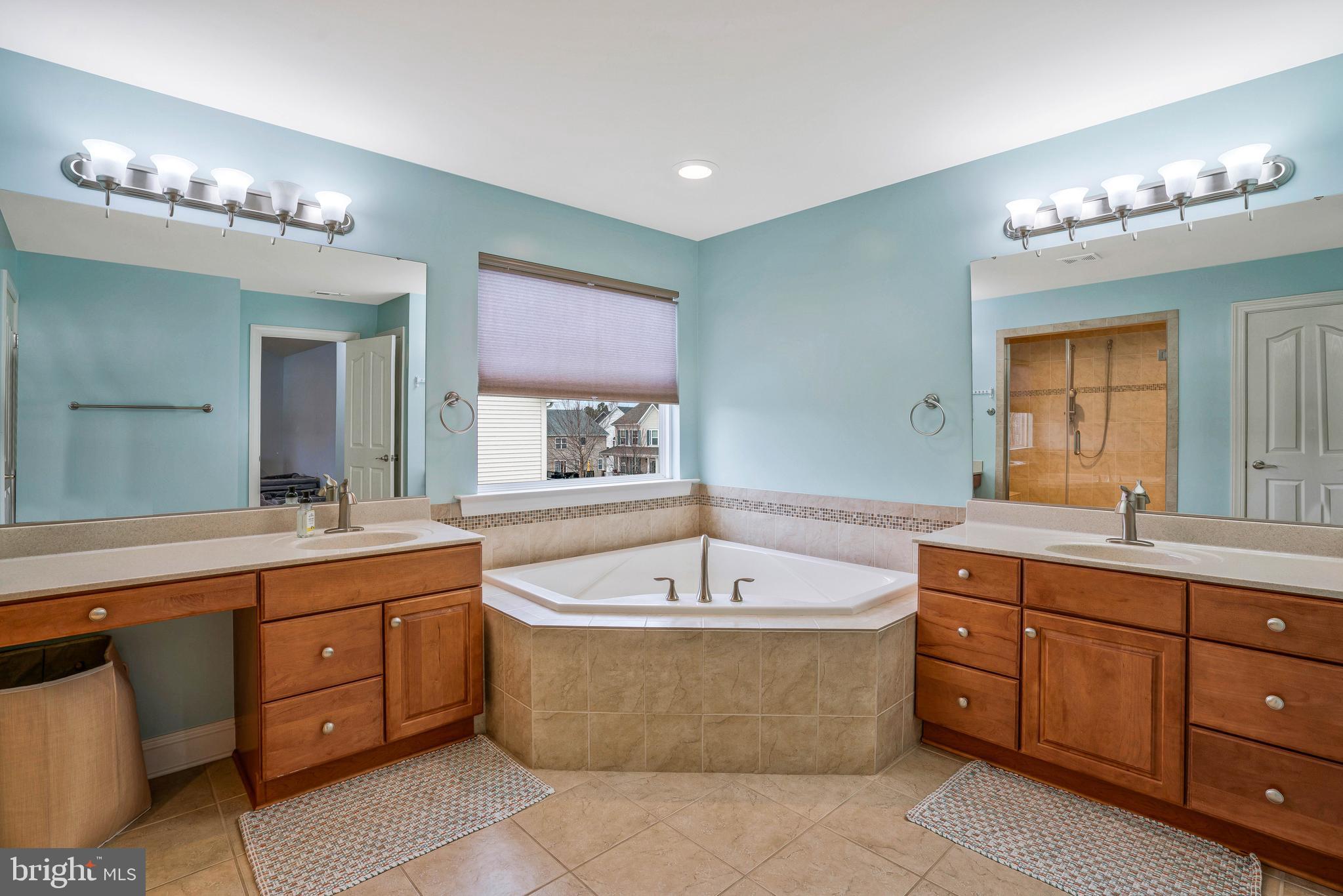 LEONARDS GRANT - Residential