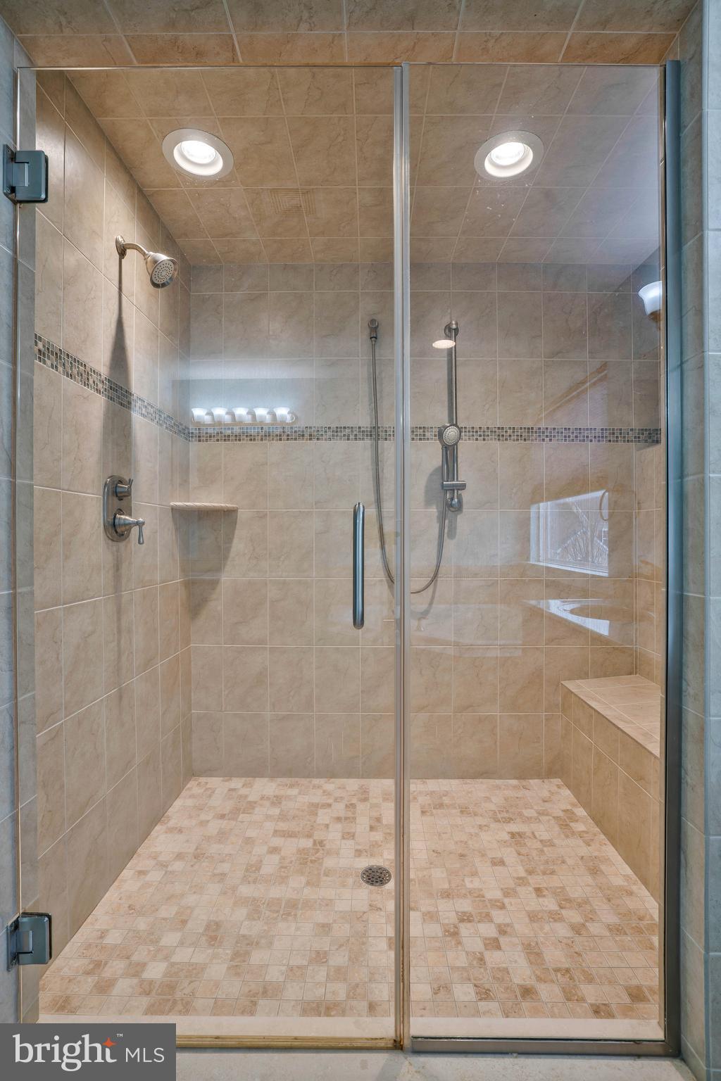 LEONARDS GRANT - Residential