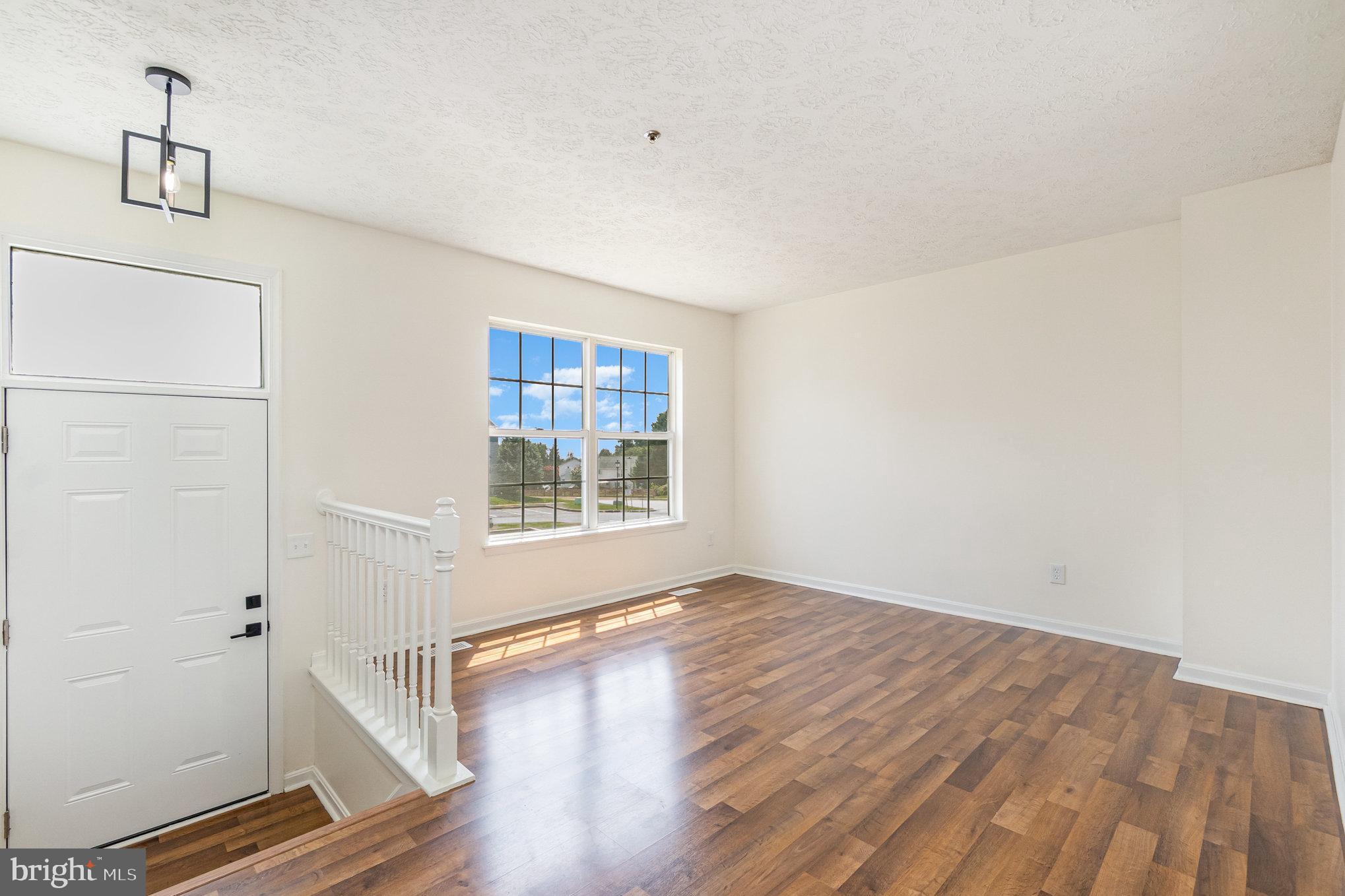 109 HERON COURT