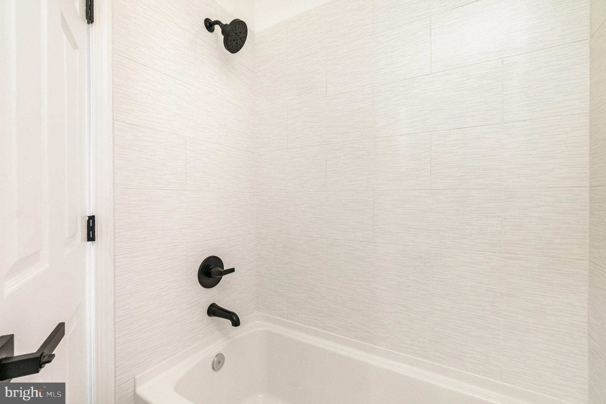 GRACE HARBOUR - Residential