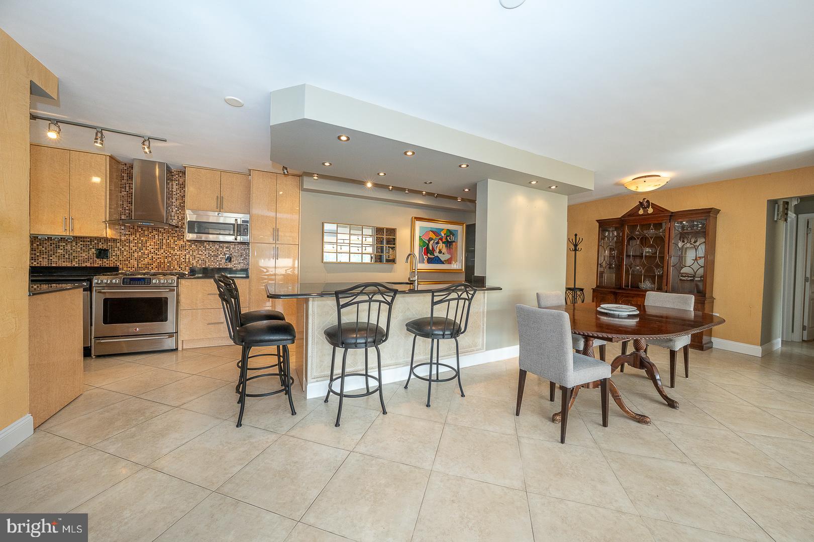 SUTTON TERRACE - Residential