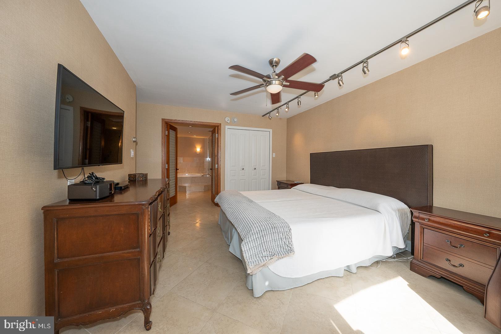 SUTTON TERRACE - Residential