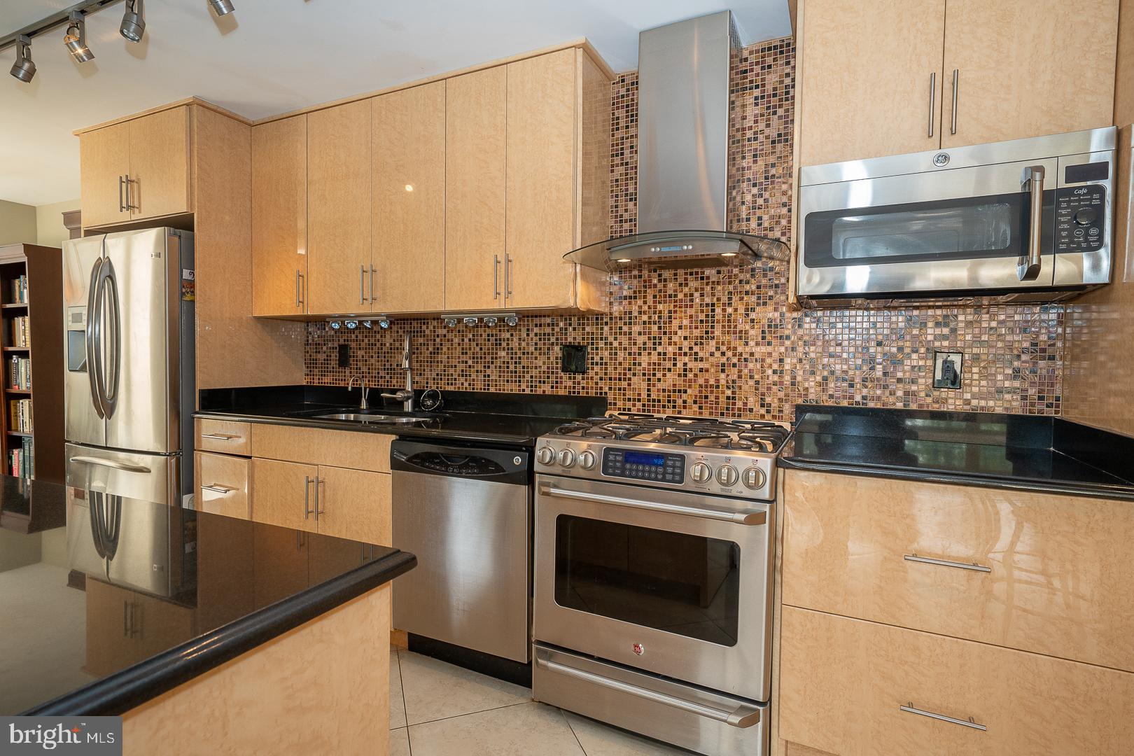 SUTTON TERRACE - Residential