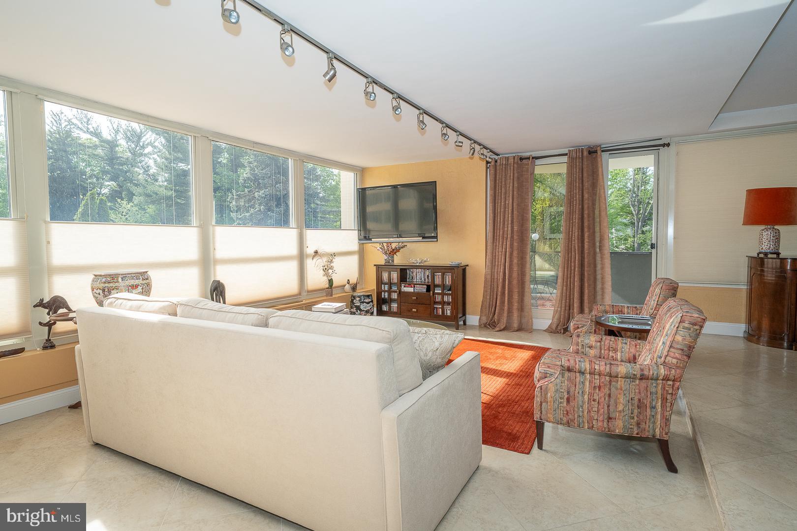 SUTTON TERRACE - Residential