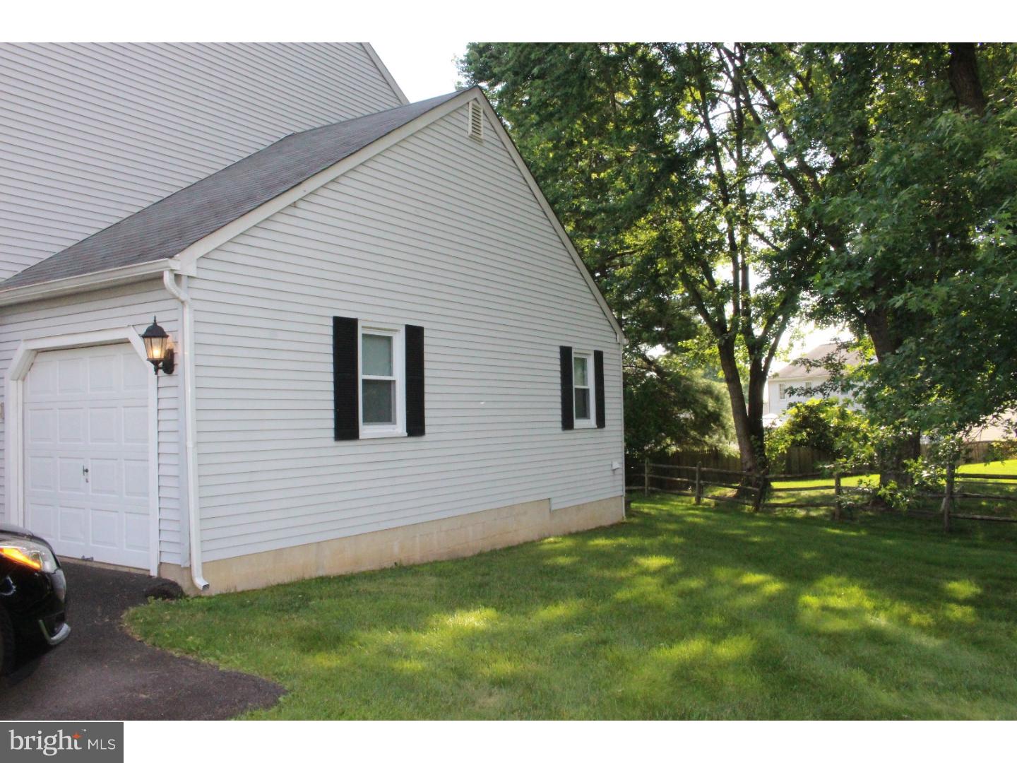 HAMPTON ESTS - Residential