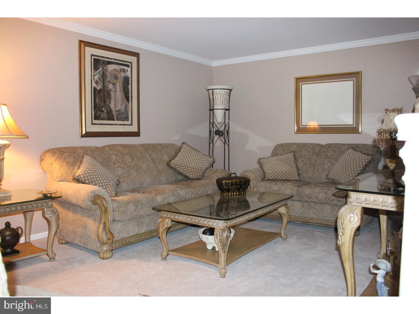 HAMPTON ESTS - Residential