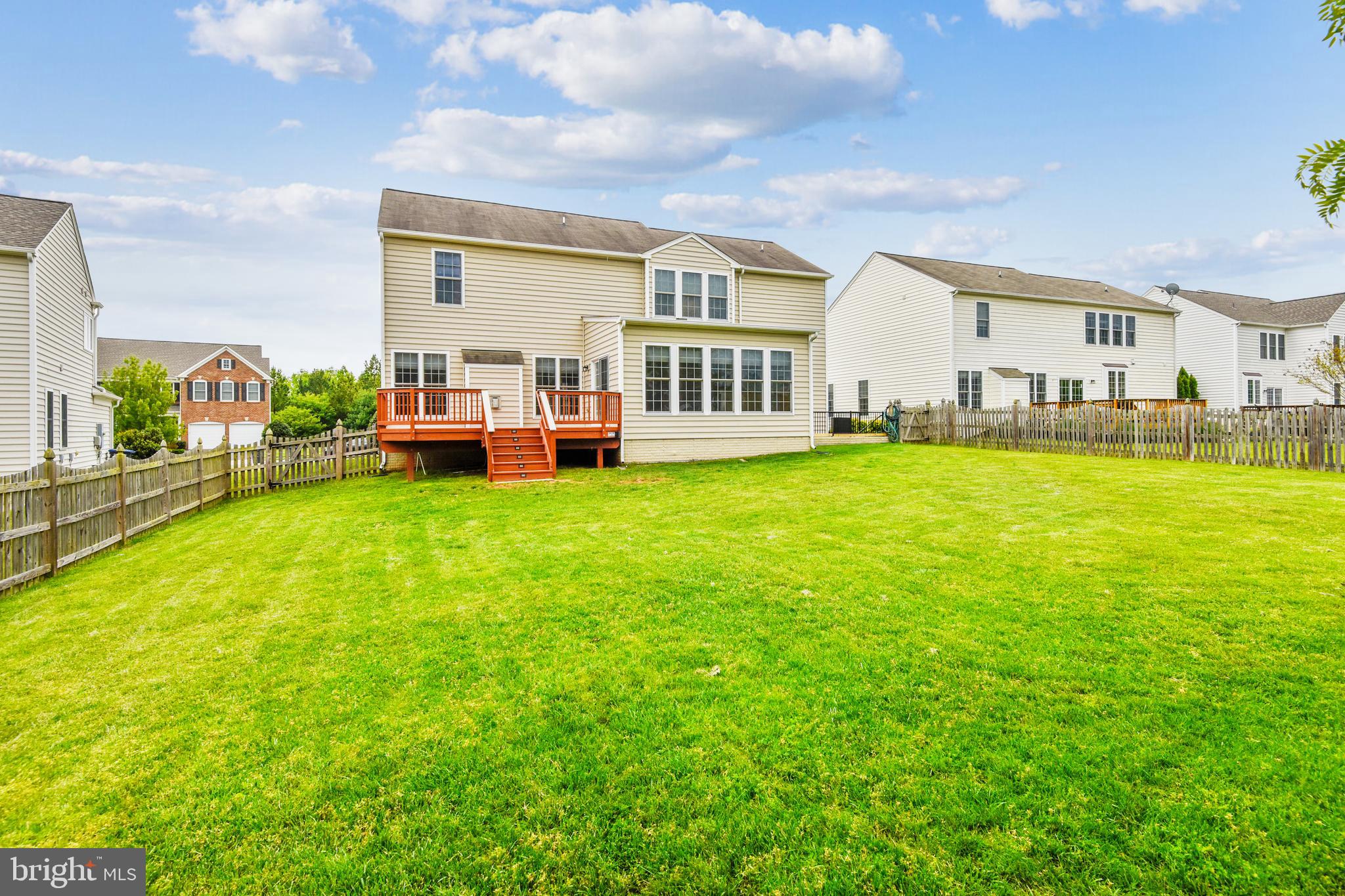 MAYFIELD TRACE - Residential