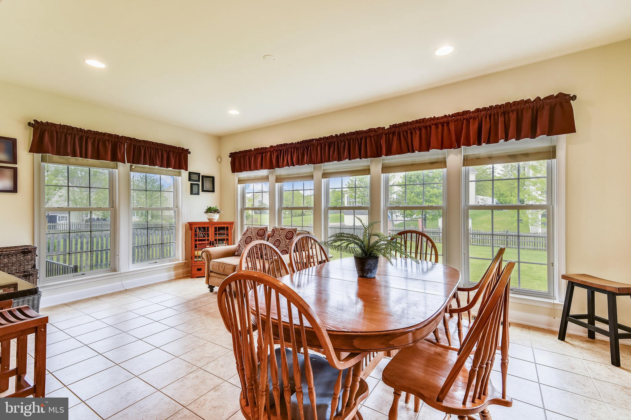 MAYFIELD TRACE - Residential