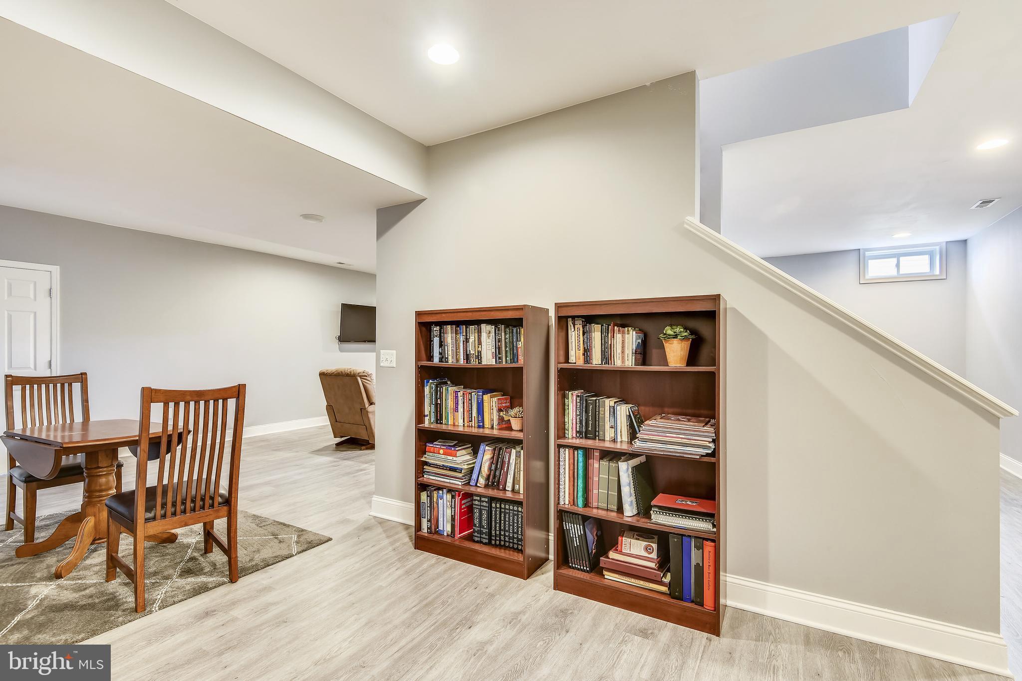 MAYFIELD TRACE - Residential