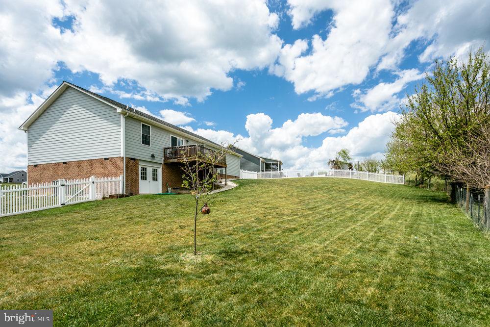 COYOTE RUN - Residential