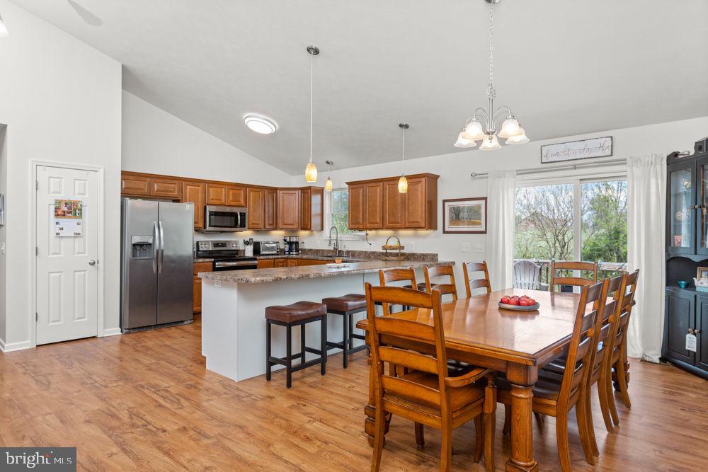 COYOTE RUN - Residential