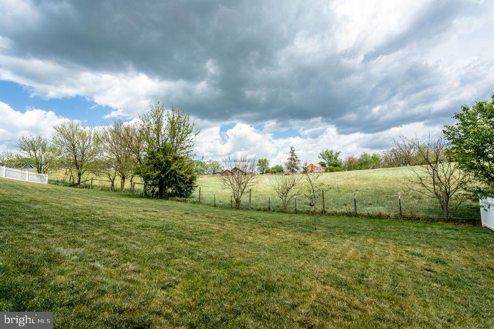 COYOTE RUN - Residential