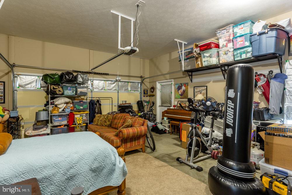 COYOTE RUN - Residential